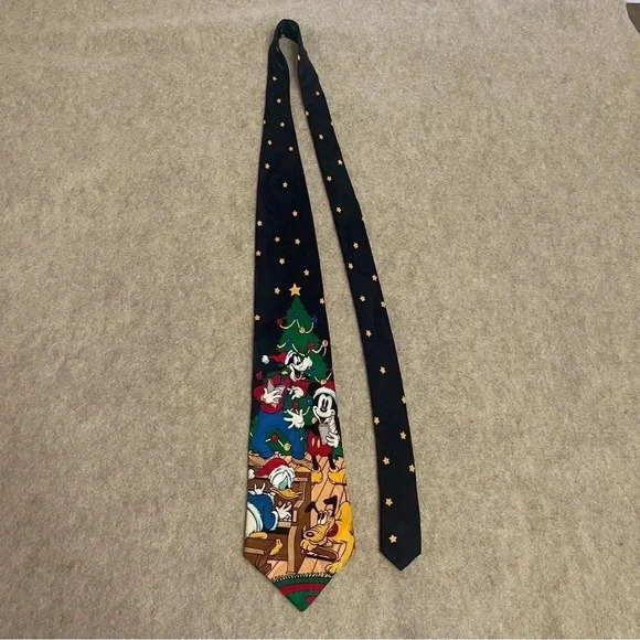 Disney Vintage Mickey Mouse Christmas Goofy Donald Pluto 100% 4” Silk Neck Tie - Picture 3 of 10